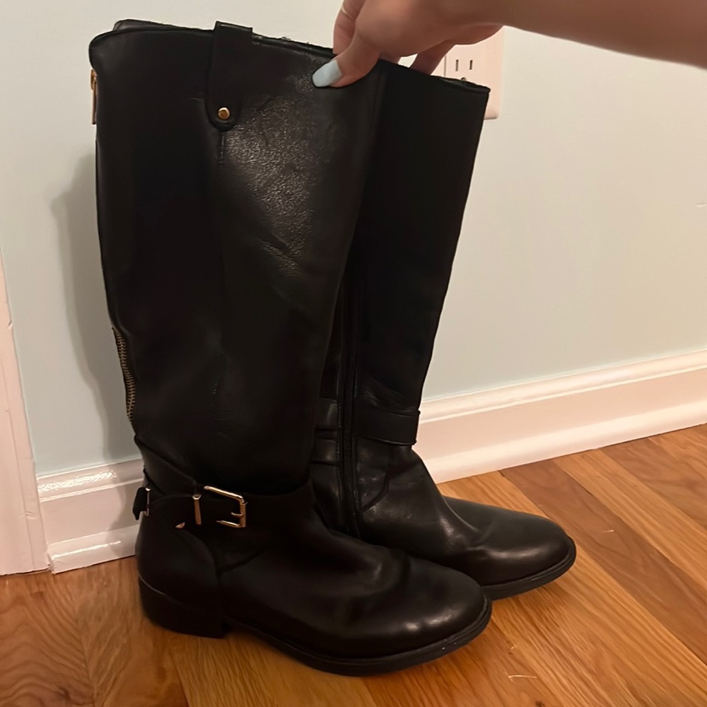 Black boots